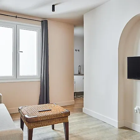 Appartement Awesome In With Kitchen